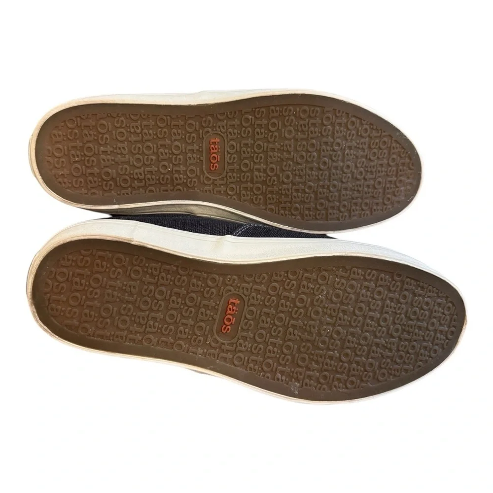 Taos Footwear Ballentine Sneaker NWT